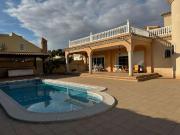 Villa en venta en Orihuela Alicante