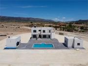 Villa en venta en Pinoso