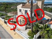 Villa en Venta en San Miguel de Salinas, Alicante