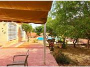 Villa en Venta en Torrevieja, Alicante