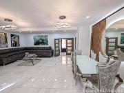 Villa en venta Linares