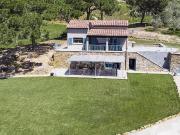 Villa esclusiva a Livorno circondata da pineta e olivi...