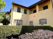 Villa esclusiva con vista panoramica a Prato 450m² Prato