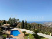 Villa Exclusiva con Piscina y Vistas Impresionantes al...