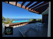 Villa F5/6 de plain pied de 150m2, varangue de 50m2 sur une Villa F5/6 de plain pied de 150m2, varangue de 50m2 sur une