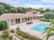 Villa familiale avec deux gîtes indépendants et piscine,...