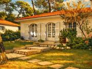 VILLA FAMILIALE BALNÉAIRE AUX BEAUX VOLUMES A 200m DE LA P