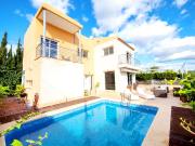 VILLA FAMILIAR EN ALBIR