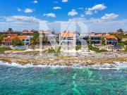 Villa frente al mar en venta