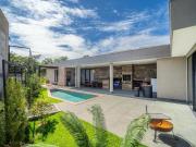 VILLA GARDEN AMOBB Lote 744 m2 3 SUÍTES Alto padrão...