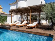 Villa Geraldine A 600 m de la playa de Oliva Nova 120m²...