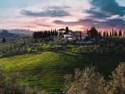 Villa I Cipressi in Chianti con vigneti, Firenze Toscana...