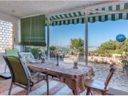 VILLA IBICENCA DE MANUEL DE JORGE CON VISTAS AL MAR EN...