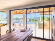 VILLA IBICENCA ELEGANCIA MEDITERRÁNEA CON VISTAS AL MAR...