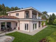 Villa im mediterranen Stil mit herrlichem Blick auf den... Villa im mediterranen Stil mit herrlichem Blick auf den...