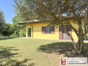 Villa in affitto a Angera VA