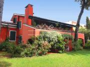 Villa in affitto a Carrara