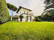 Villa in affitto a Forte Dei Marmi