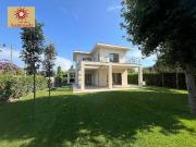 Villa unifamiliare in affitto a Forte Dei Marmi