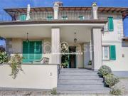 Villa in affitto a Forte dei Marmi via Piave, arredato,...