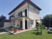 Villa in affitto a Pietrasanta LU