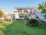 Villa in affitto a Roma RM