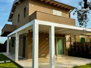 Villa in affitto a Seravezza LU