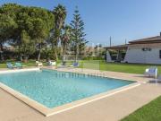 Villa in affitto a Siracusa via Lago di Como, Fontane...