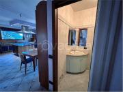 Villa in affitto a Taino primo maggio, 18, non...