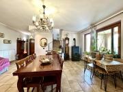 Villa in vendita a Alba