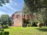 Villa in vendita a Ameglia SP