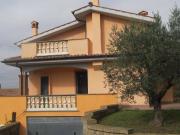 Villa in vendita a Anguillara Sabazia RM