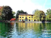 Villa in vendita a Annone di Brianza LC