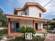 Villa in vendita a Anzio RM