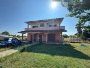 Villa in vendita a Aprilia LT