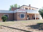 Villa in vendita a Aprilia LT