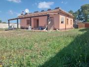 Villa in vendita a Aprilia LT