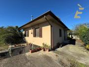 Villa in vendita a Aprilia LT