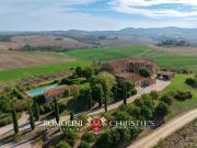 Villa in vendita a Asciano SI