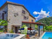 Villa in vendita a Avegno GE