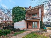 VILLA in VENDITA a AZZANO SAN PAOLO di 8 vani