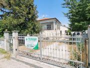 Villa in vendita a Bagnolo San Vito MN