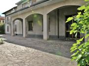 Villa in vendita a Barlassina MB