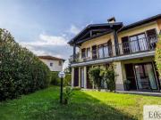 Villa in vendita a Besozzo VA