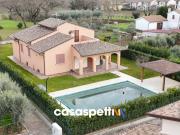 Villa in vendita a Bevagna via Avelle