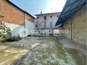 Casa indipendente in vendita a Borgo d'Ale VC