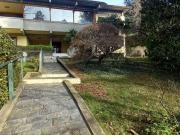 Villa bifamiliare in vendita a Brescia