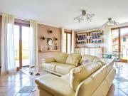 Villa in vendita a Brezzo Di Bedero