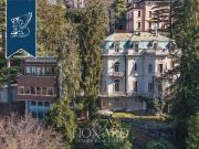 Villa in vendita a Brunate CO