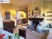 VILLA in VENDITA a CABIATE di 8 vani